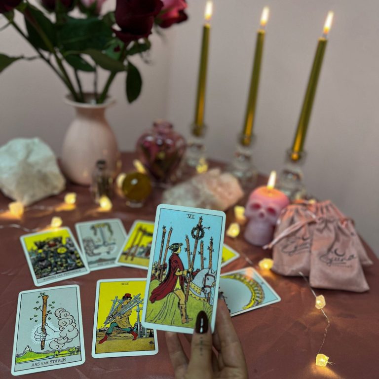 Tarot reading in Arnhem van eyuna Tarot kaart ´staven zes´ getrokken tijdens een reading in Arnhem